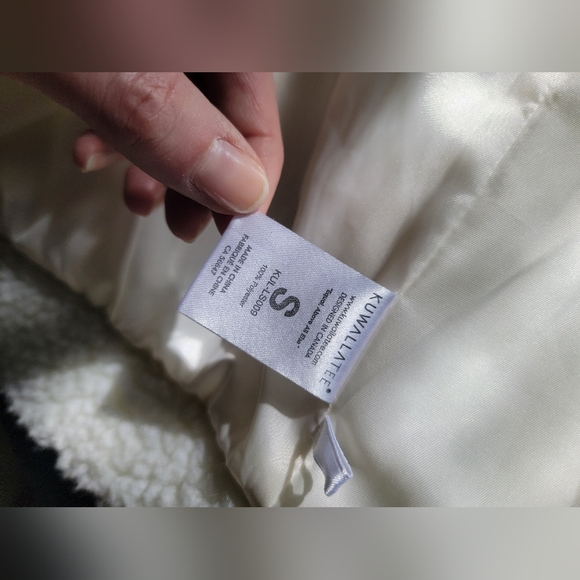 White coat Kuwalla tee - Picture 3 of 4